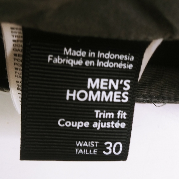 Arc'teryx Army Green Hiking Shorts 30"x 9.5 inseam - Picture 5 of 9